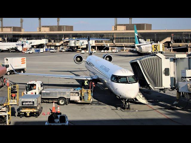 Full flight | Air Canada Express Bombardier CRJ-900LR | AC7762 Vancouver to Calgary (C-GNJZ)