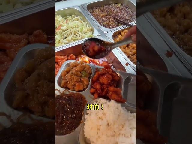 东北菜市场里的盒饭小摊！回东北就想这一口！#路边摊美味