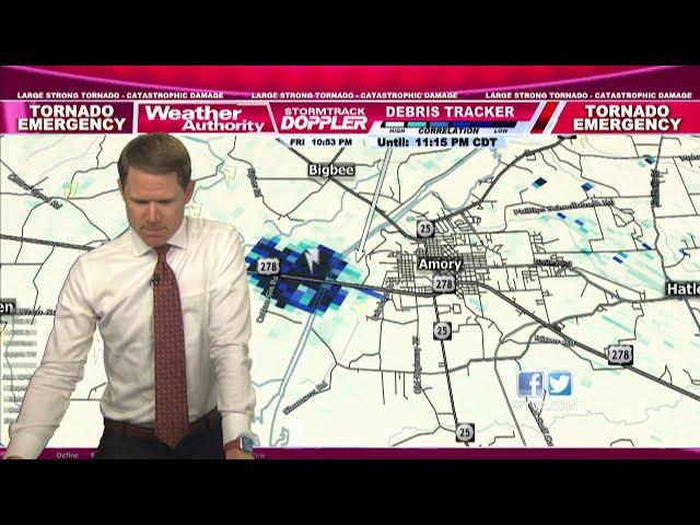 'Dear, Jesus, please help them,' WTVA Chief Meteorologist Matt Laubhan prays as tornado sweeps