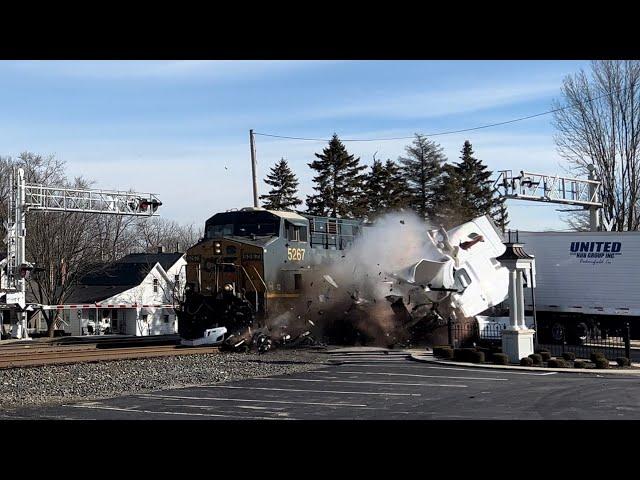 Oh Boy! Here Comes the NYC Heritage Unit! oh......, oh no................