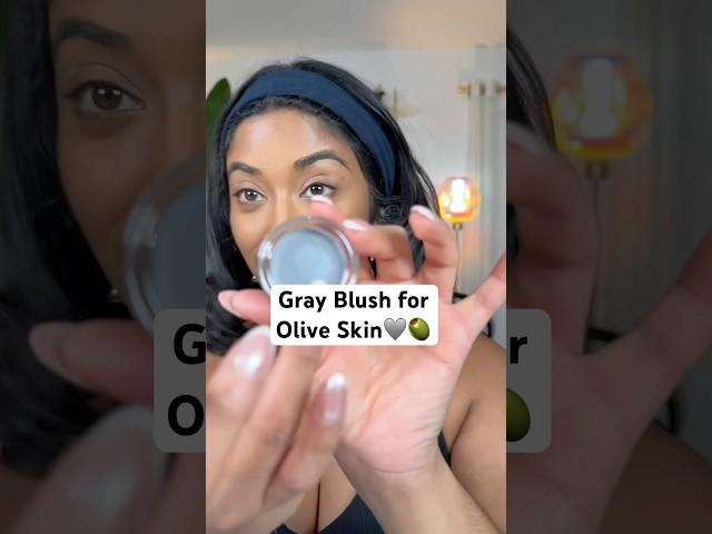 IM HERE FOR THIS…GRAY BLUSH CAN BE GREAT TO MUTE DOWN BRIGHT BLUSHES 