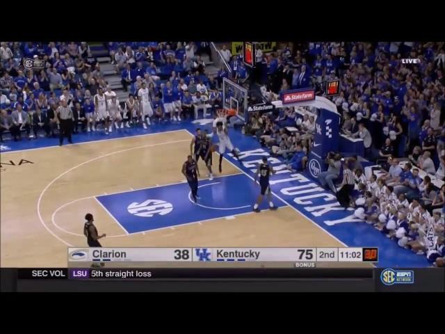 De'Aaron Fox Rises for His First Wildcat Dunk