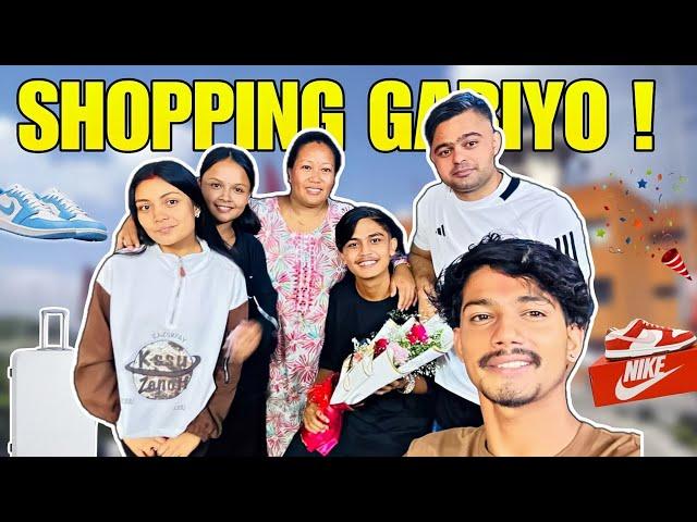 Baba Le Hamelai Yeti Dherai Shopping Gardinu Vayo  || Baba Sanga Shopping  || Roshan Vlogs