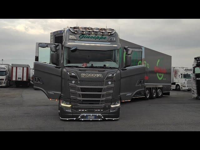 4k - Scania Truck (4x2) S650 V8 + Interior + Trailer Next Generation