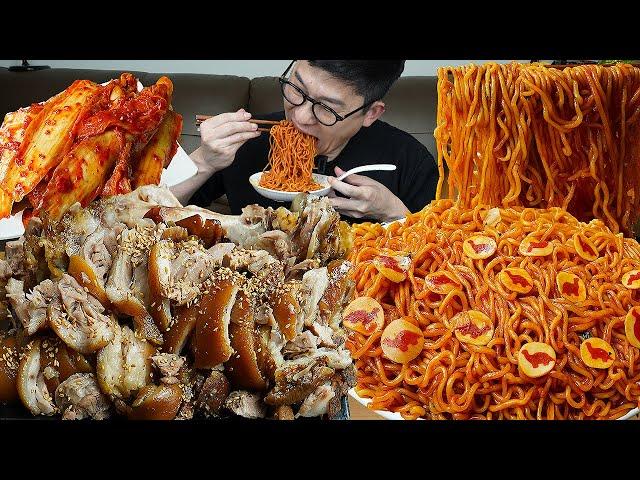 직접만든 왕족발과 맛있게 매운볶음면 조합 먹방은 못참지!ㅎ MUKBANG