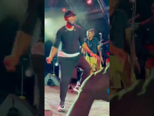 Fally Ipupa - Dance Moves