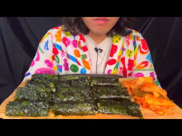 EATING kim bop rice roll ASMR MUKBANG 광천김