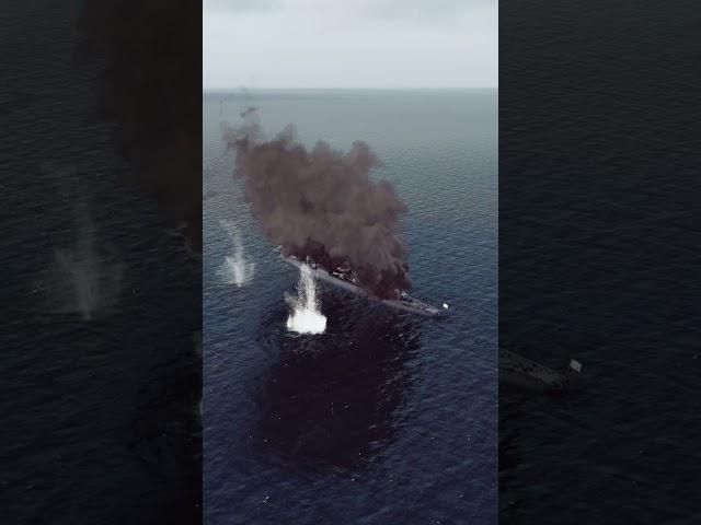 Iowa vs Sverdlov: Battleship Firepower in Action! 