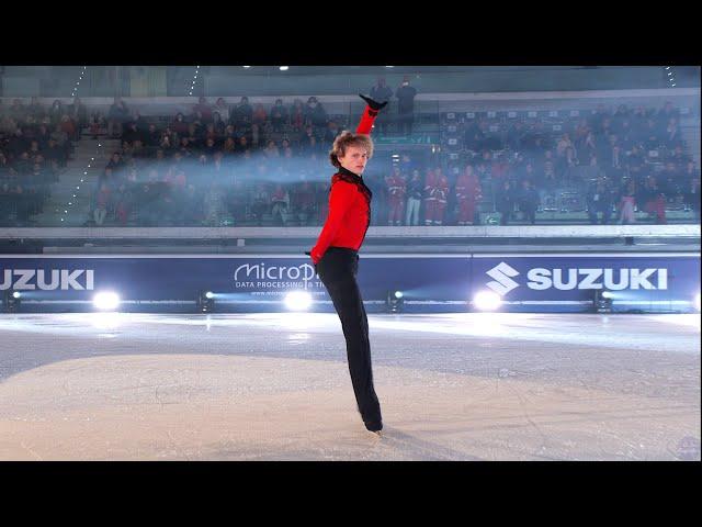 Ilia Malinin performs his 2024 Short Program, "Malagueña", at Ghiaccio Spettacolo in Torino, Italy.