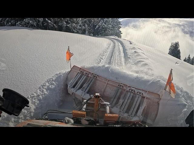 EXTREME️Almost 1 meter of fresh snow cleared in the Alps for Christmas️Winter service Tyrol #asmr