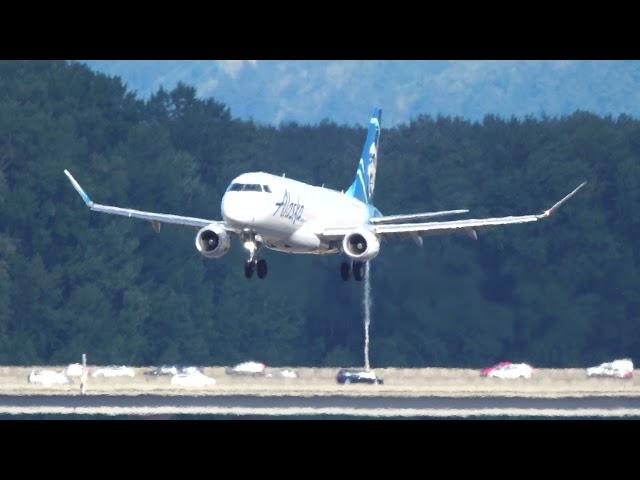 Alaska E175 Landing - 4k footage