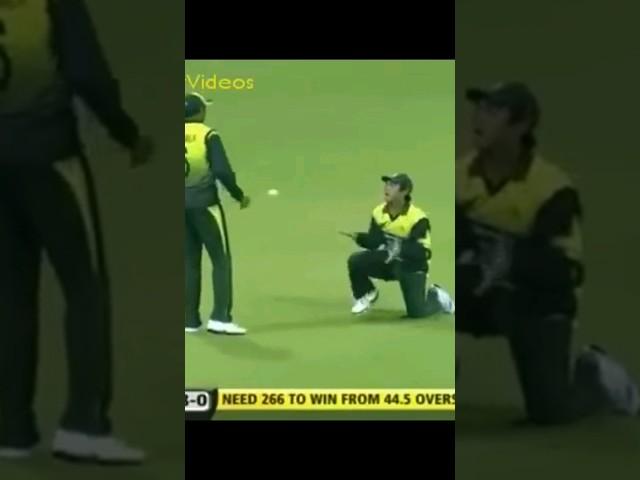 Funny Fielding By Pakistan#dhoni #cricket #shortsfeed #shorts #cricketstatus #pakistan #funny