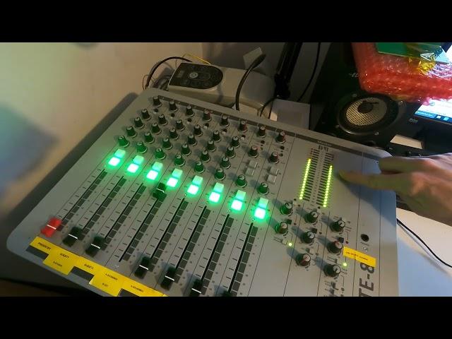 D&R mixer (dnr) Airmate-8 problem with all master channel outputs distorted