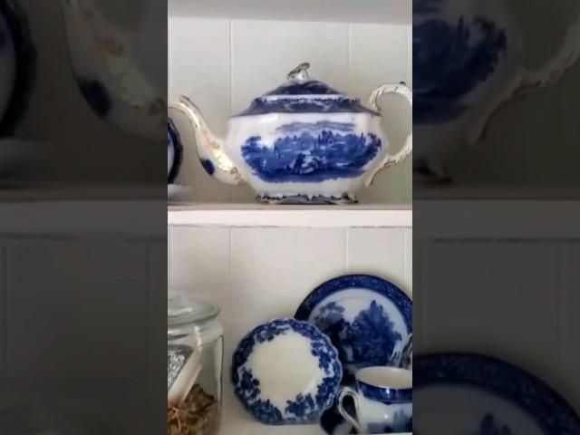 To Get a Vintage Look in Your Home Add Transferware and Ironstone
