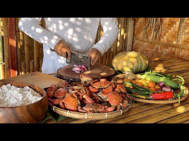 Crab and Veggie recipe paired with axe-like looking shellfish I Joseph The Explorer