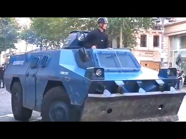 VBRG armored vehicles were brought out by the French gendarmerie, review