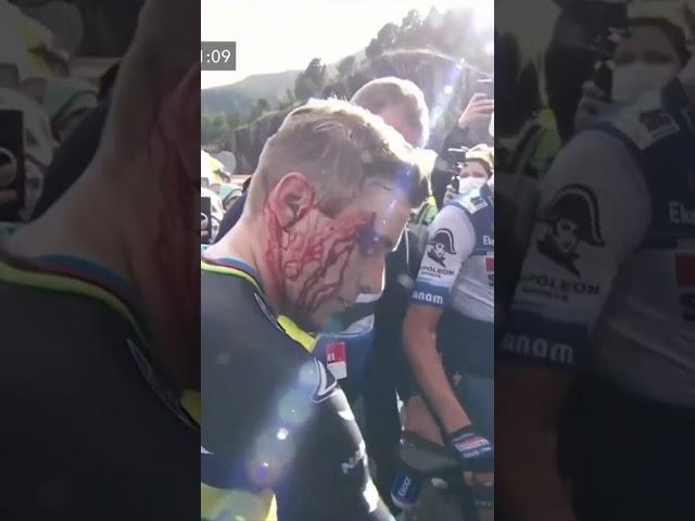 Evenepoel crash after the finish