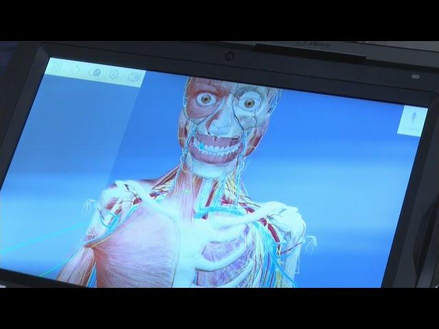 Exploring A Z-Space 3-D Computer Lab