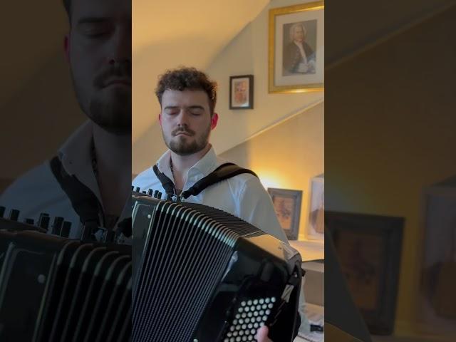  Bach: Toccata and fugue d-moll #accordion #bandoneon #bandoneón #bach #jsbach #tocatta #fuga