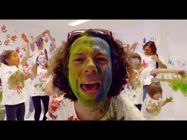 Happening - Vivan las manos de colores (Videoclip Oficial)