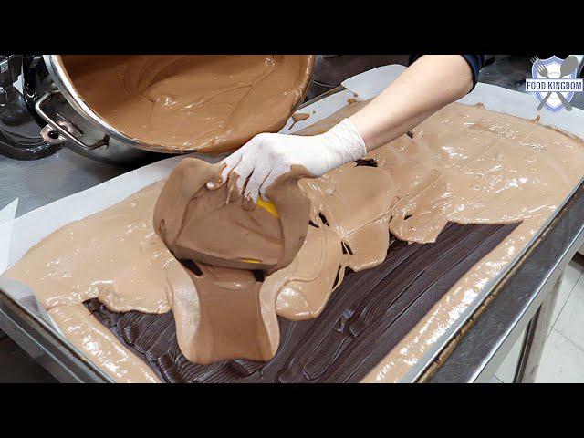 Chocolate Bomb! Giant Castella - Korean Street Food