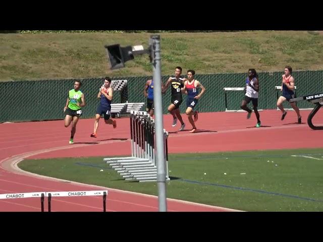 Ricky Townsend and Dylan Gong in epic 800m Race