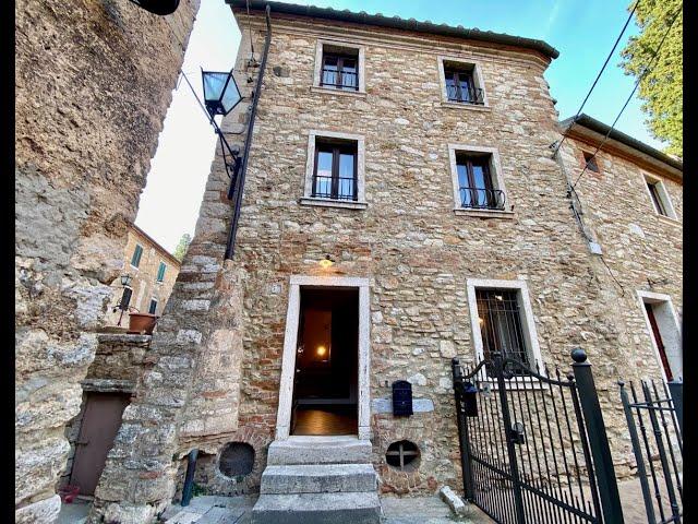 CD608 charming restored Tuscan village house