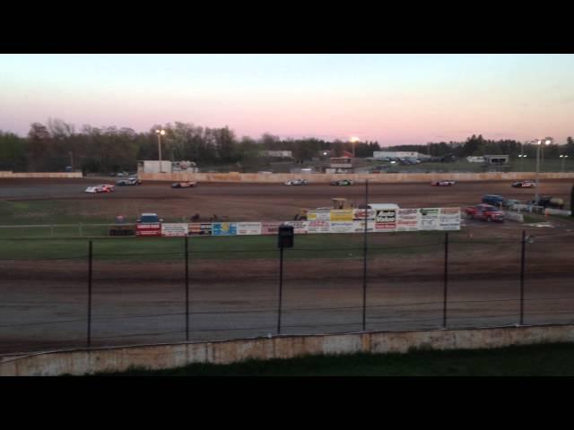 Nick Traynor 5-7-16 Super Stock Heat Part 3