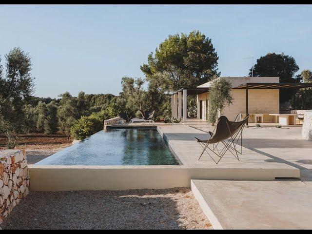 Design villa for sale in Carovigno, 4 bedrooms, private pool and garden