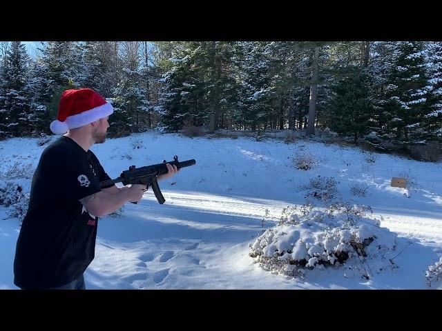 Christmas MP5SD Mag Dump