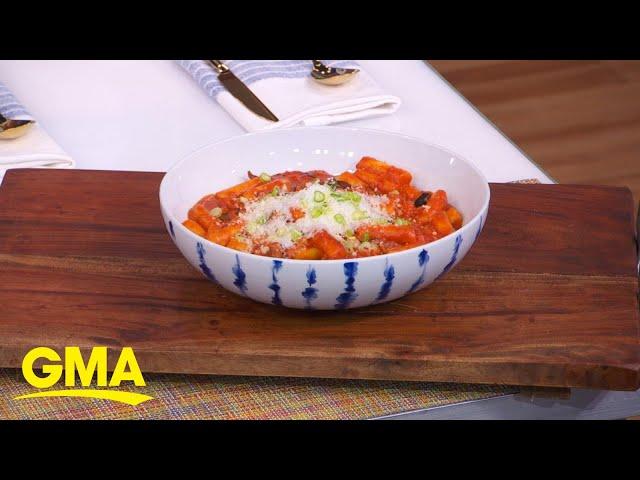 Chef Danny Lee makes popular Korean Dish, Rosé Tteokbokki