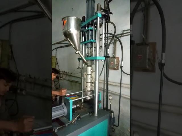 Vertical Injecttion Moulding Machine