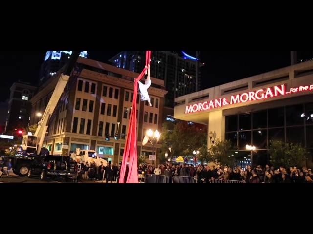 Silk Street Performance by Cirque du Soleil