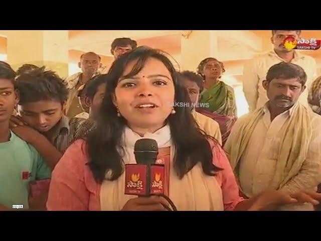 Sakshi Ground Report On AP Polls 2019 | Public Pulse | Kurnool Onion Market