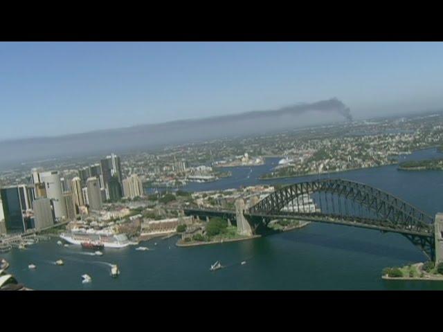 150 firefighters tackle huge Sydney fire