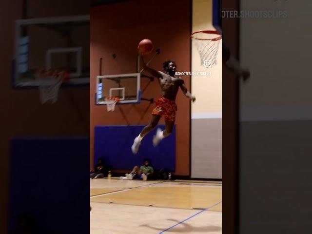 5’4 ty2.0 flying! #hooper #ballislife #basketball #probasketballplayer #bball #gym #nba #sports