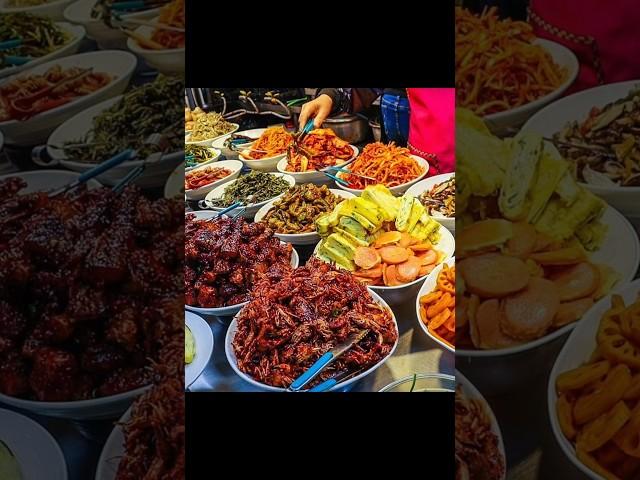 안가보면 무조건 손해라는 이곳?! 어머어마한 반찬으로 주변 가게 기죽이는 곳 Korean street food