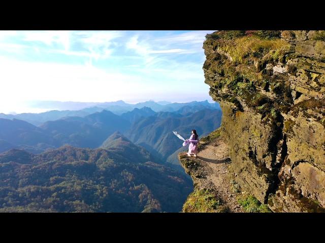 The thousand-meter-high ancient plank road is so thrilling