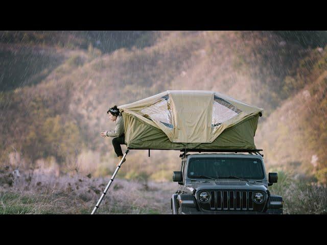 Best Overlanding for rain camping l Thule Approach  Roof Top TENT l Jeep Wrangler Rubicon