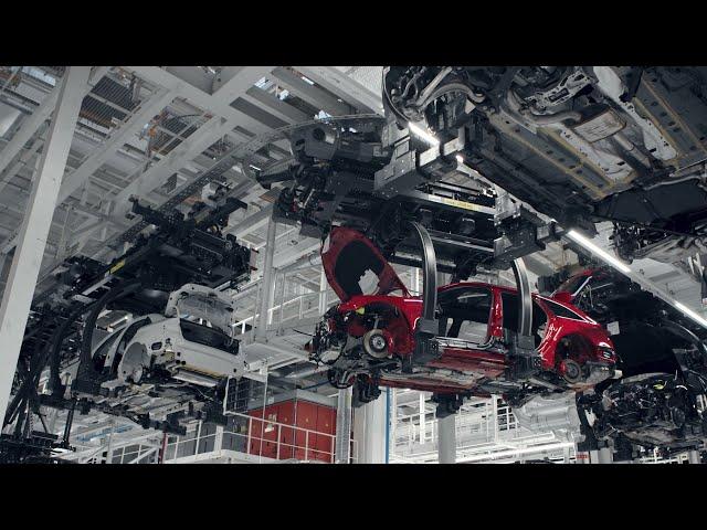 MAXOLUTION® SYSTEM SOLUTIONS | AUDI AG Ingolstadt | SEW-EURODRIVE