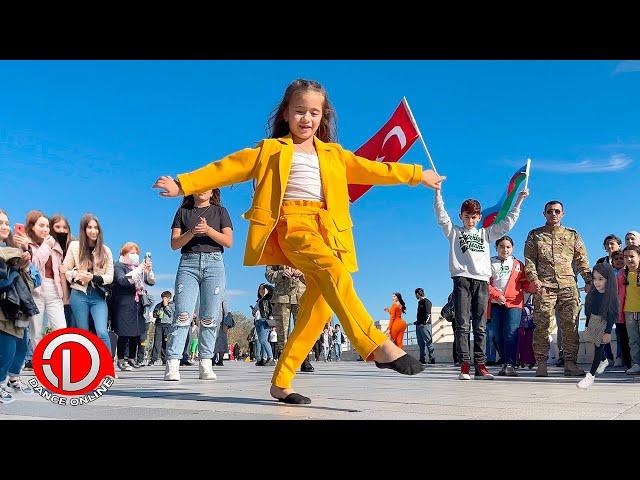 Haminin Gözlediyi Zefer Bayrami Gündəmdən Düşmədi  Üreyi Zeif olanlar İzlemesin