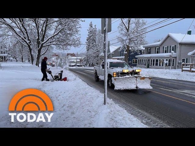 How snowy weather and bitter cold could impact holiday travel