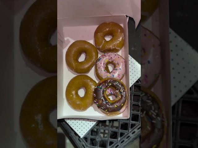 Dunkin Donuts Vs Krispy Kreme