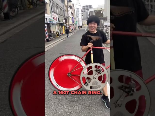 Typical Japanese person commuting by bicycle #fixedgear #trackbike
