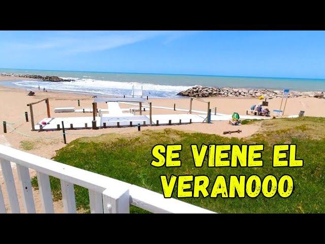 Caminando por la feria y la playa en Mar del Plata