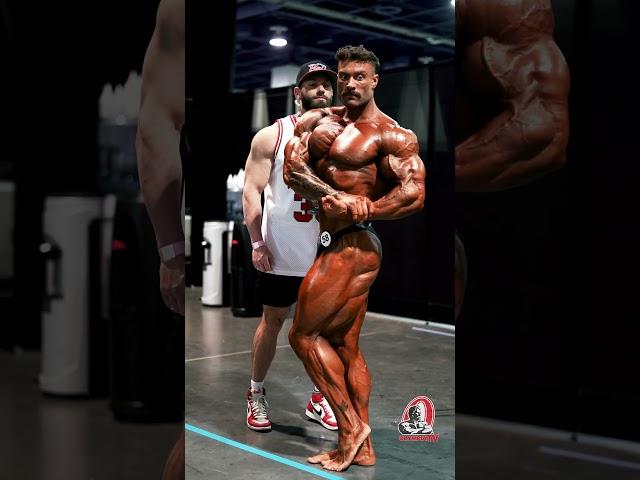 CBUM POSING BACKSTAGE BEFORE 2024 60TH MR OLYMPIA