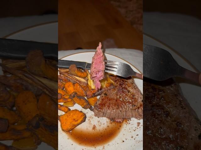 Part 2: Medium Rare Steak#steak #cooking #meat #homemade #yummy #health #diet #tasty #food #eating