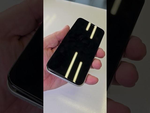 Не включающийся iPhone XR с Авито или 5 признаков пересобранного устройства.
