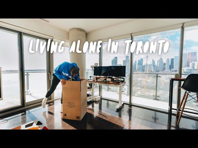 Moving Into My Toronto Dream Apartment + Getting My Life Together 