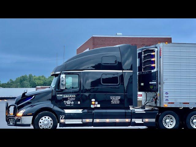 2020 Volvo VNL 860 565 HP Cummins 13 Speed walk around